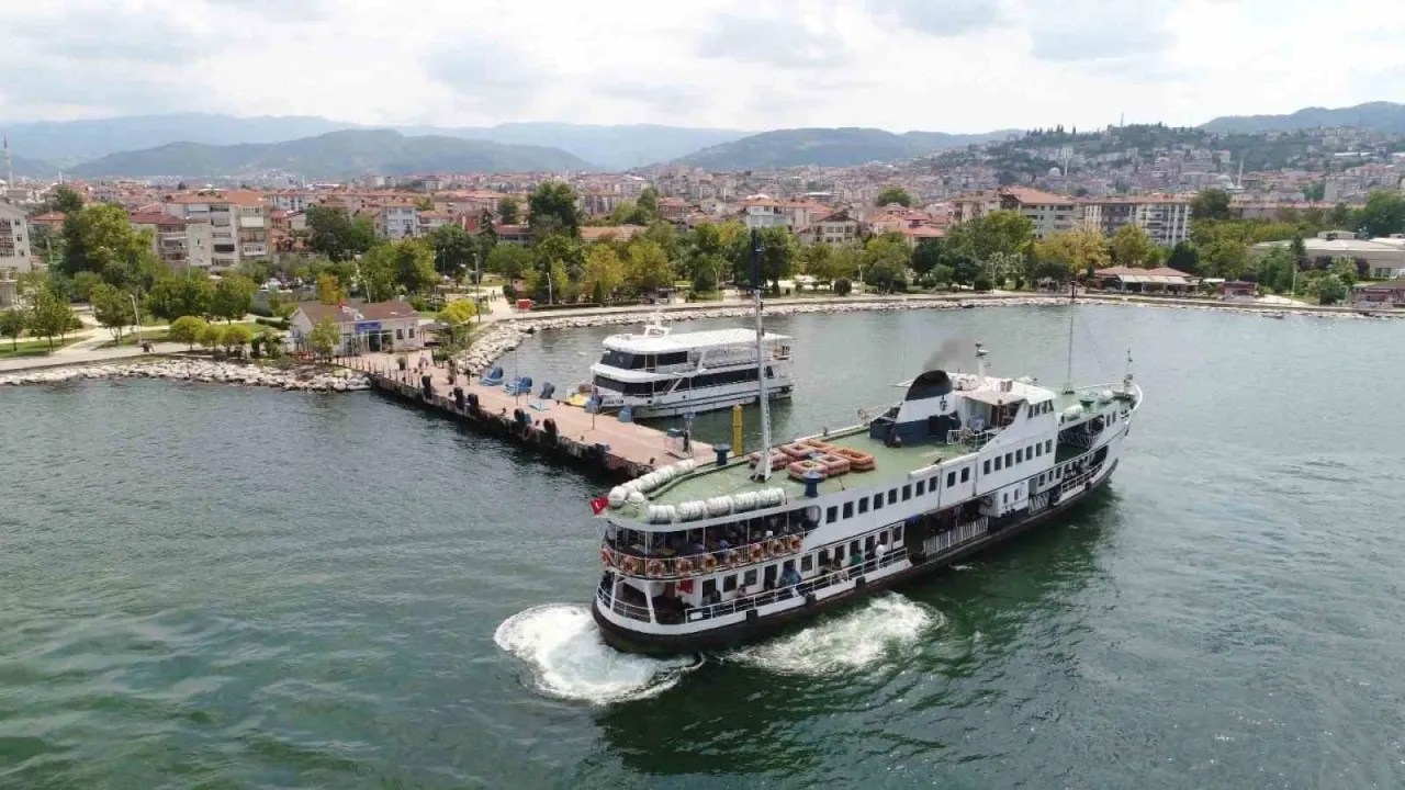 Kocaeli’den deniz ulaşımında büyük hamle: vapur ücretleri yarıya düştü