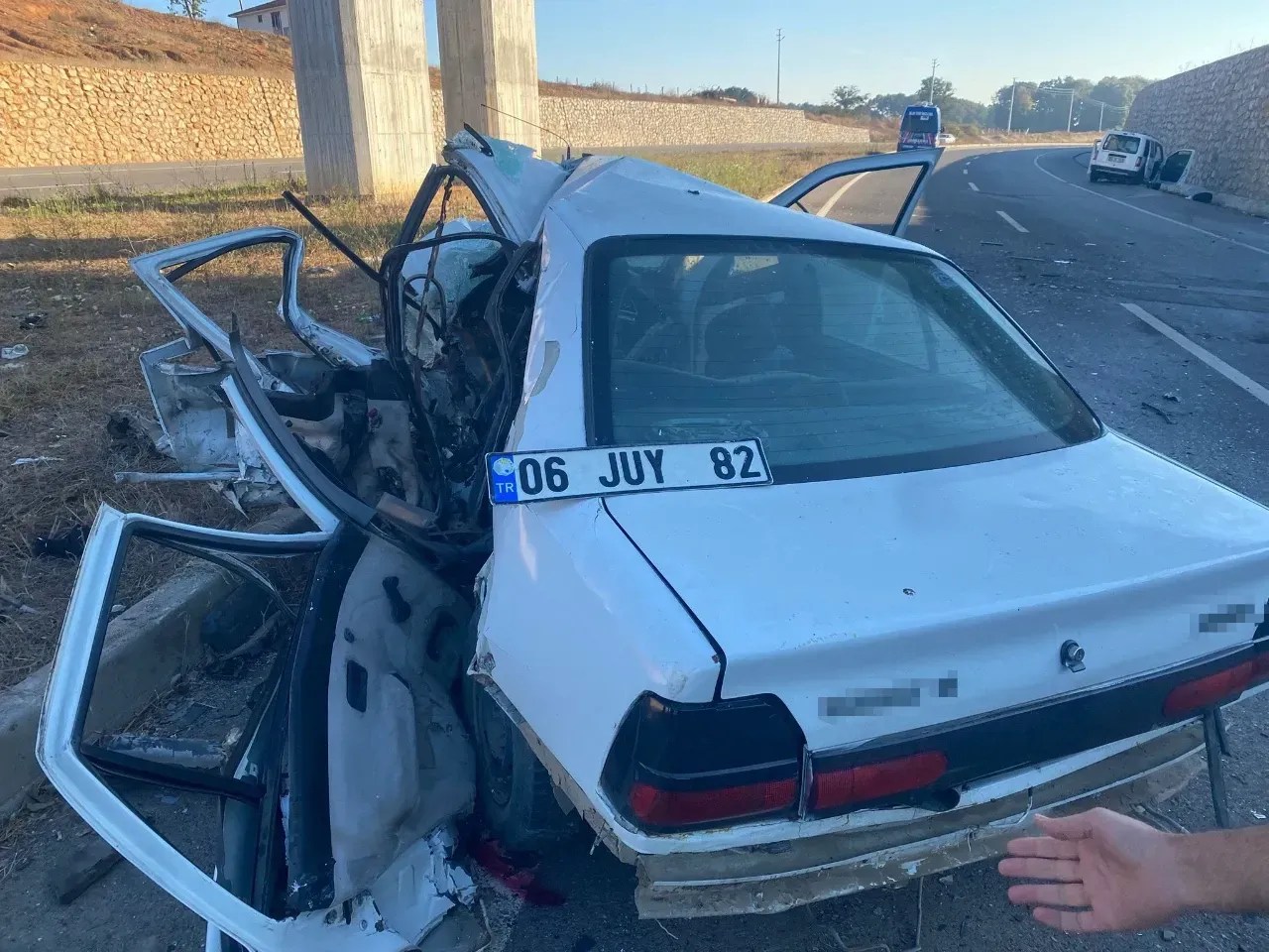 Sakarya Kaynarca’da feci kaza: 21 yaşındaki sürücü hayatını kaybetti