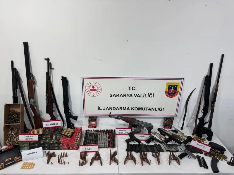 Sakarya’da cephanelik gibi ev bulundu