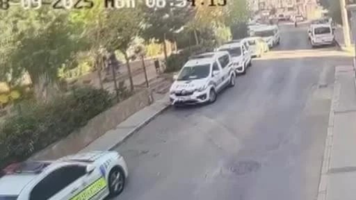 Balçova’da Polis Karakoluna Saldırı Güvenlik Kameralarına Yansıdı