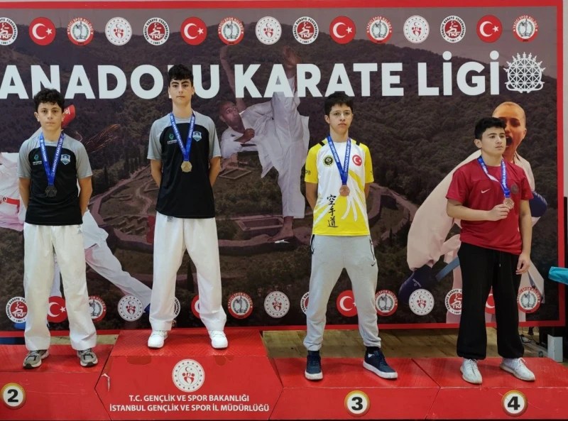 Çayırovalı Karateciler Anadolu Ligi’nde 5 Madalya ile Dönüş Yaptı