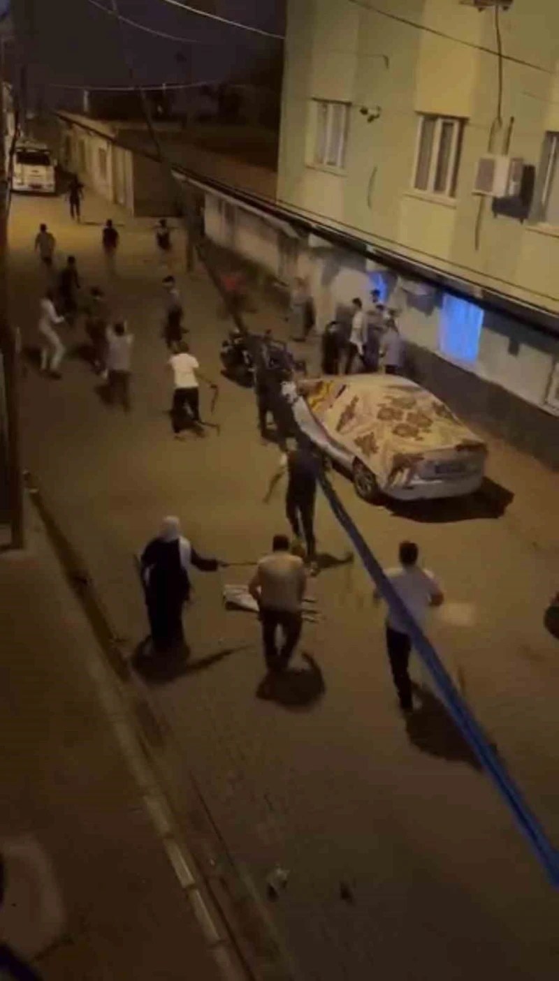 Ortalık savaş alanına döndü: 3 yaralı