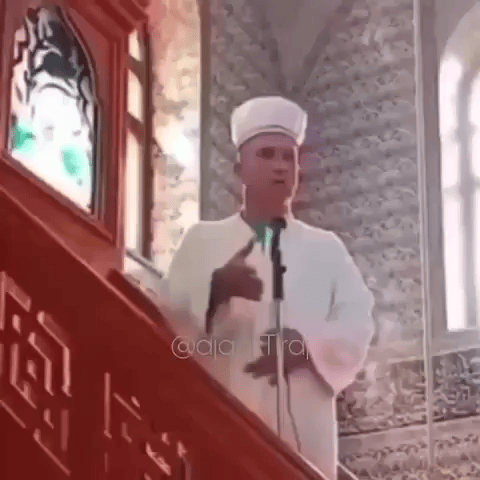 İmamdan cemaate sert tepki: “Kıldırmıyorum namazı, sizinle mi uğraşacağım?”