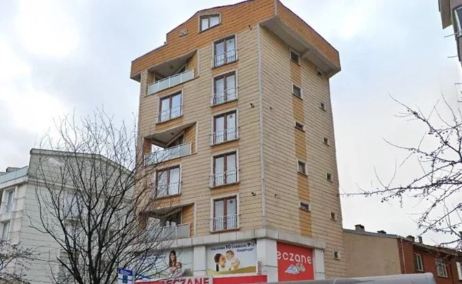 Gebze’de 6 katlı bina çöktü!