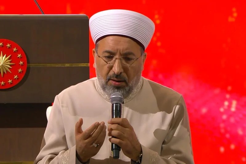 Diyanet’in Cuma Hutbesi: Aile Yapımız Tehdit Altında!