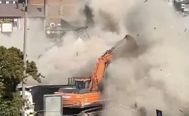 Elbistan’da Yıkım Sırasında Kaza!