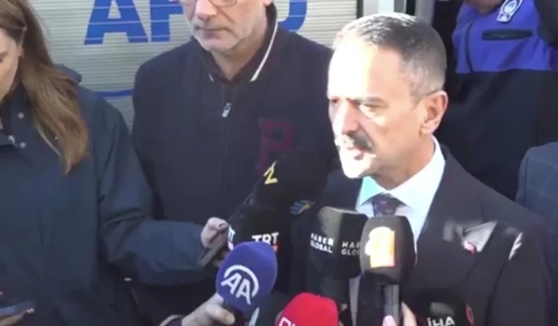 Kocaeli’de Çöken Binada 5 Kişi!