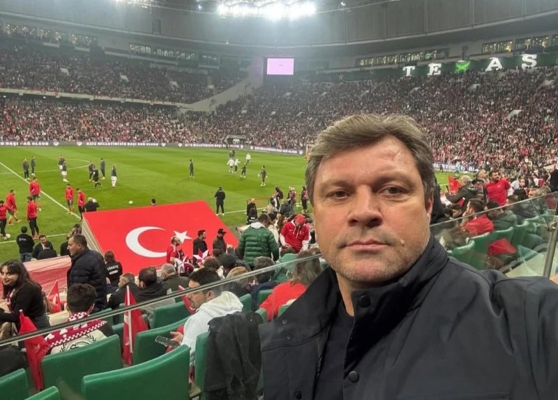 Ertuğrul Sağlam’dan Bursa Tribünlerine Övgü!