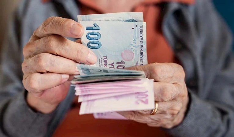 21 İlde Emekli ve Yetim Aylığı Alanlar Çalışanları Geçti!
