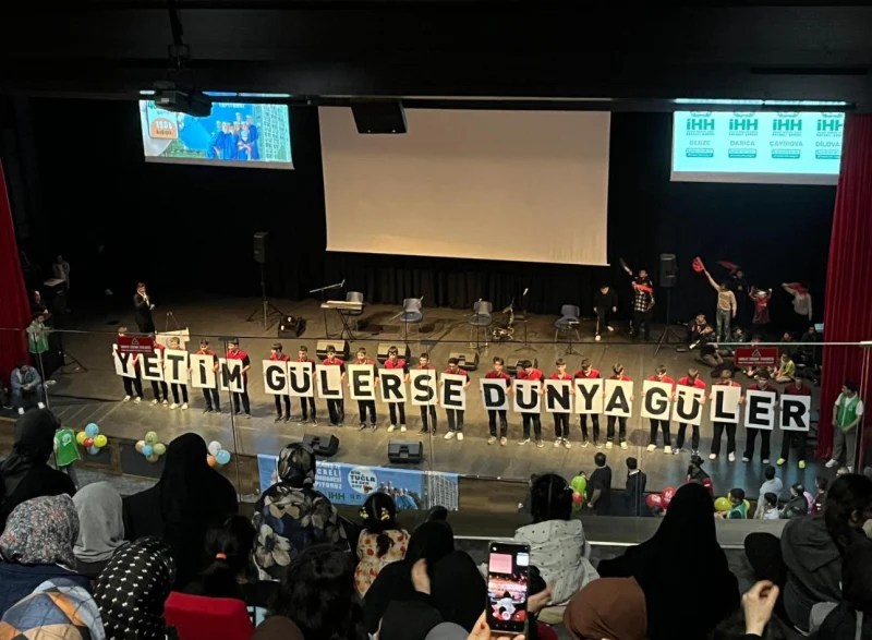 Çayırova’da Yetim Gecesi: Salon Doldu Taştı!