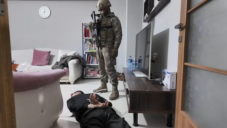 Kocaeli DEAŞ operasyonunda 12 şüpheli daha adliyeye sevk edildi