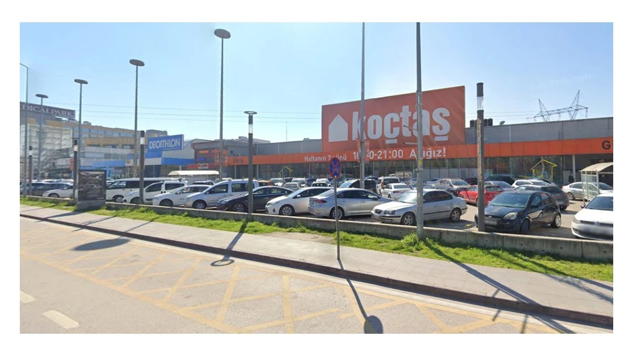 Kocaeli’de Symbol AVM yanındaki otoparka zam geldi!