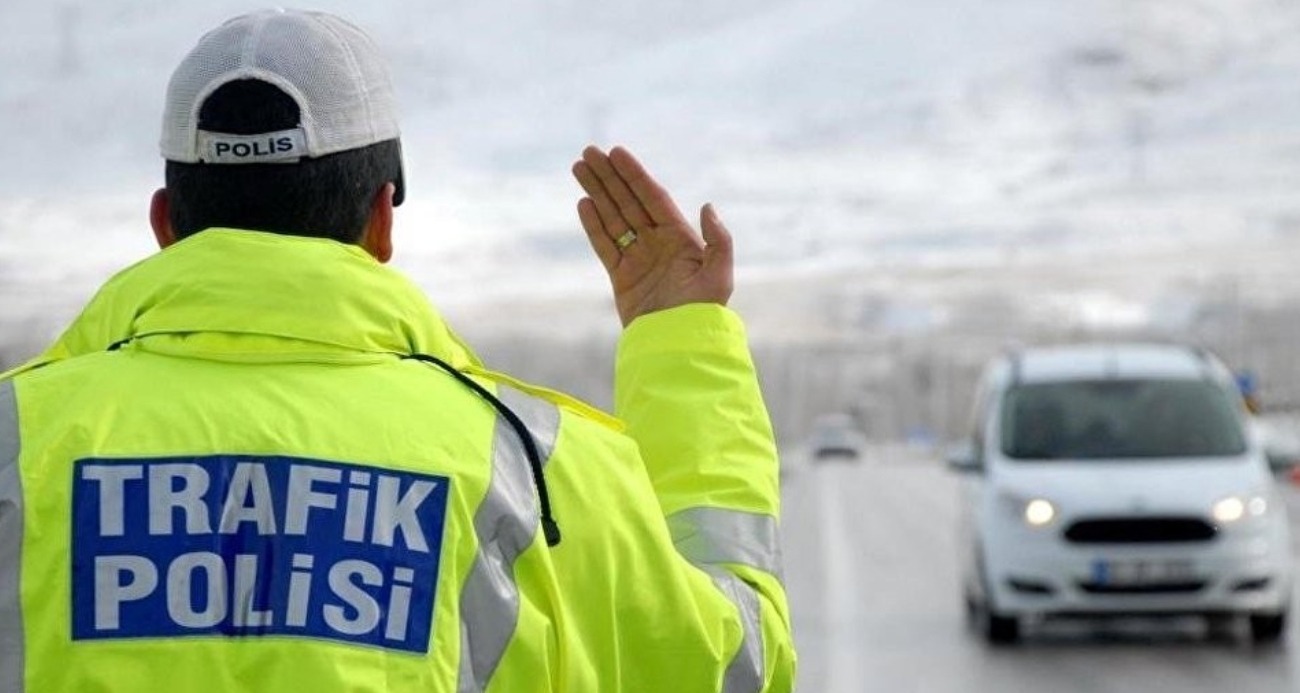 Trafikte bunu yapanlara 100 bin TL ceza!