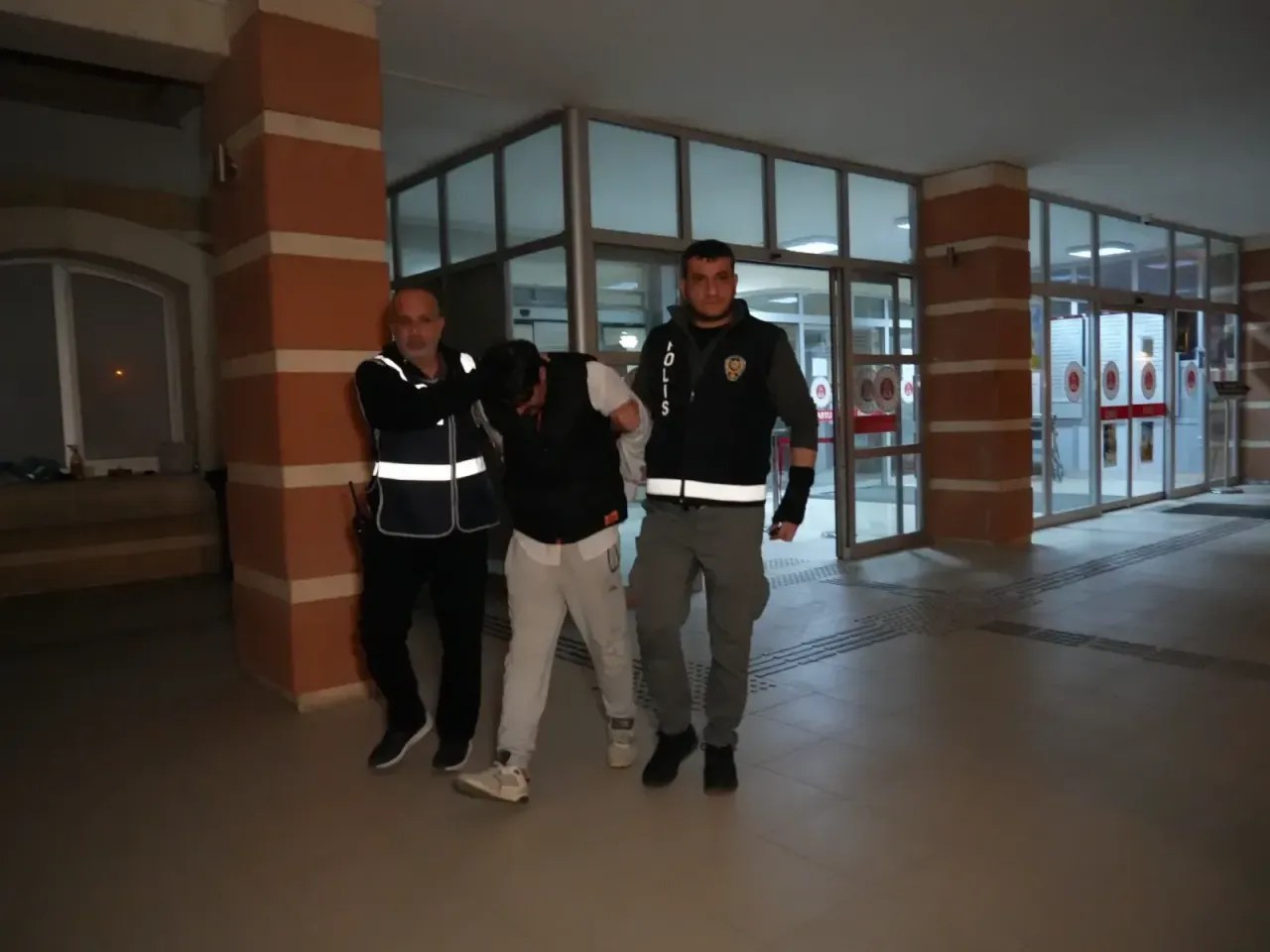 Kastamonu’da vahşet: Hamile eşini öldürüp günlerce cesetle yaşadı