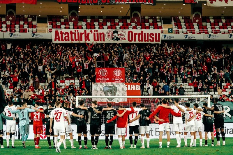 Antalyaspor’dan Kocaelispor taraftarına 7 TL’lik bilet