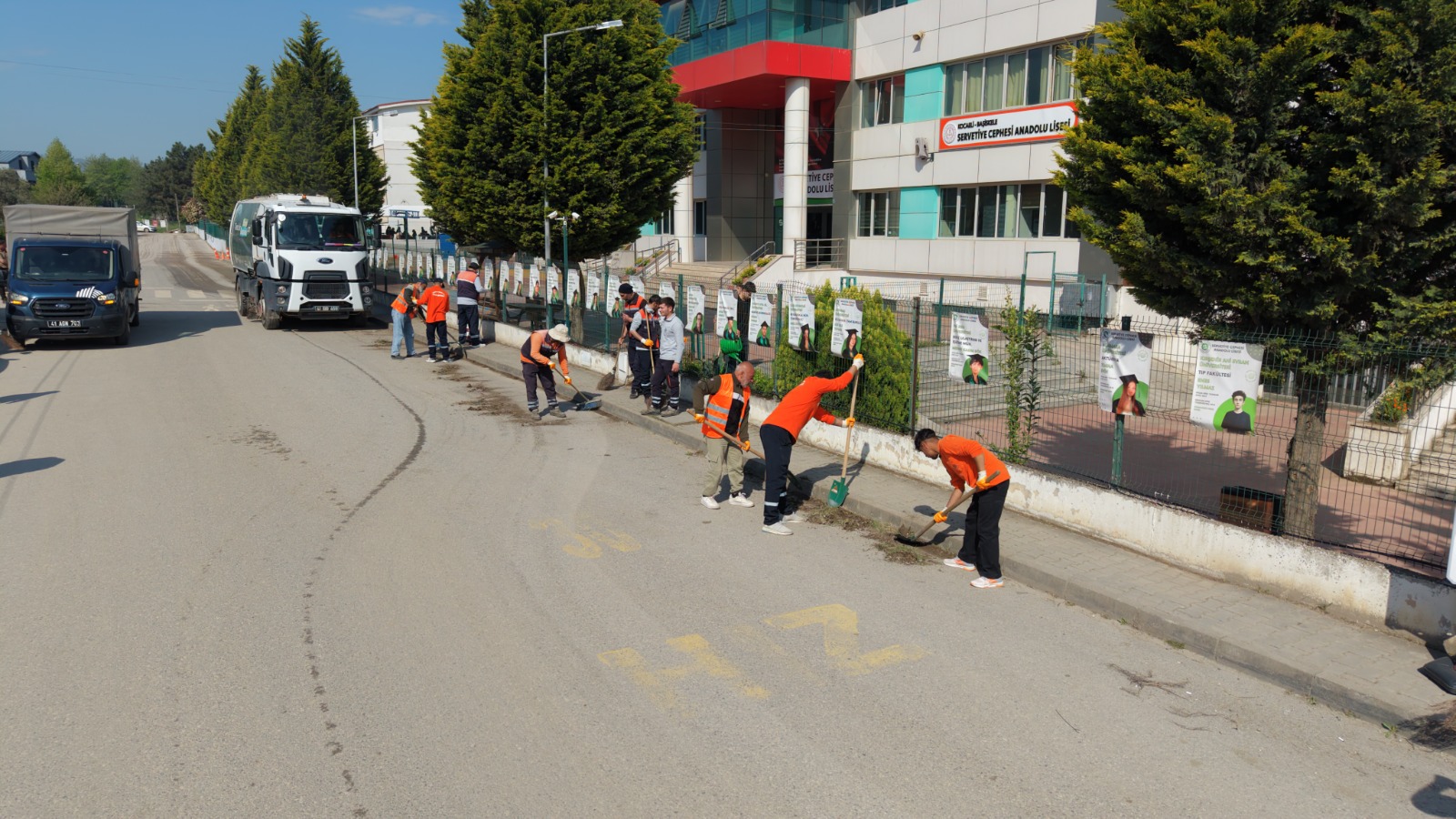 Başiskele’de mahallelere kapsamlı bakım ve yenileme