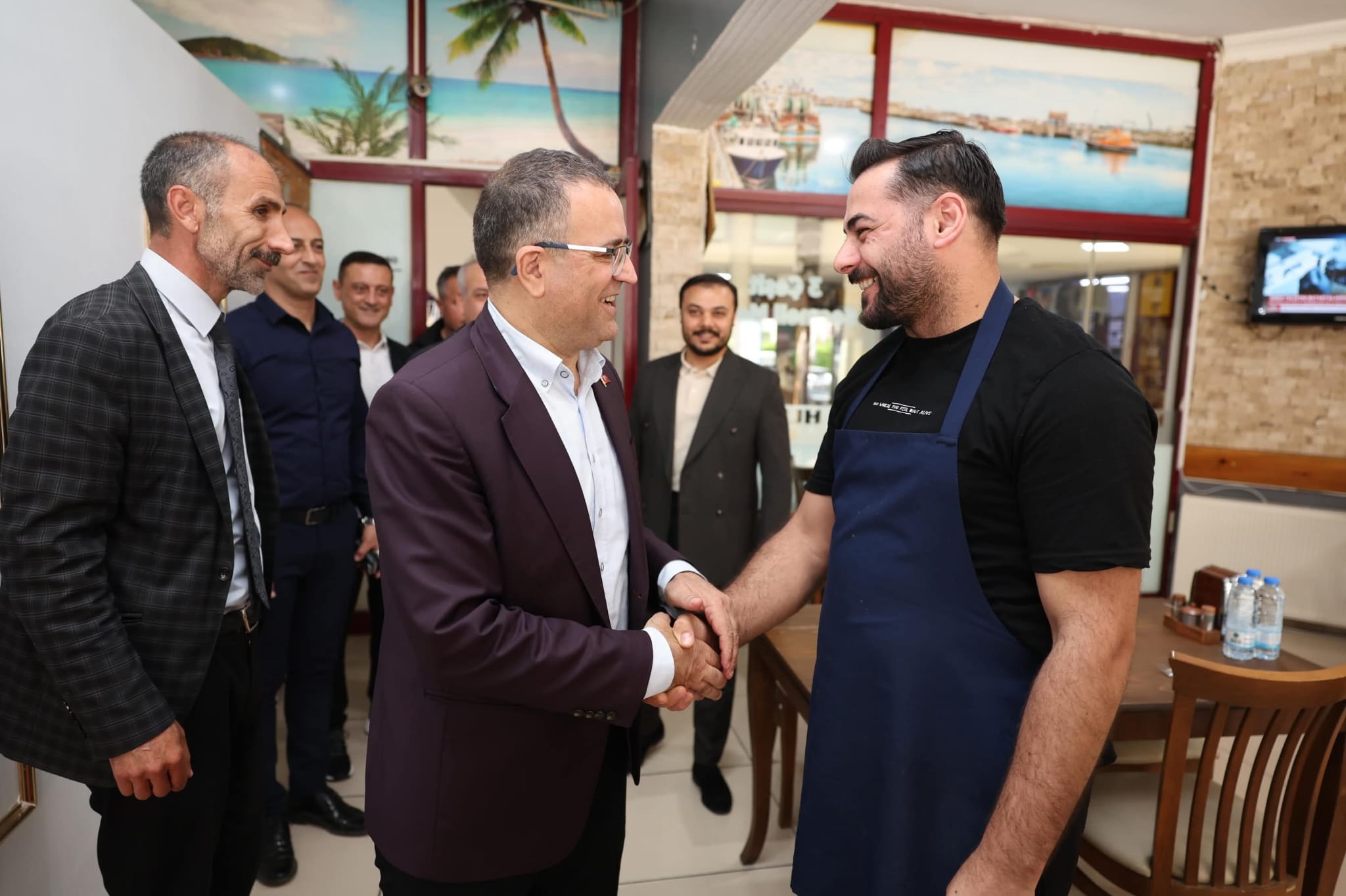 Başkan Gökçe’den esnaf ve vatandaşlara bayram ziyareti