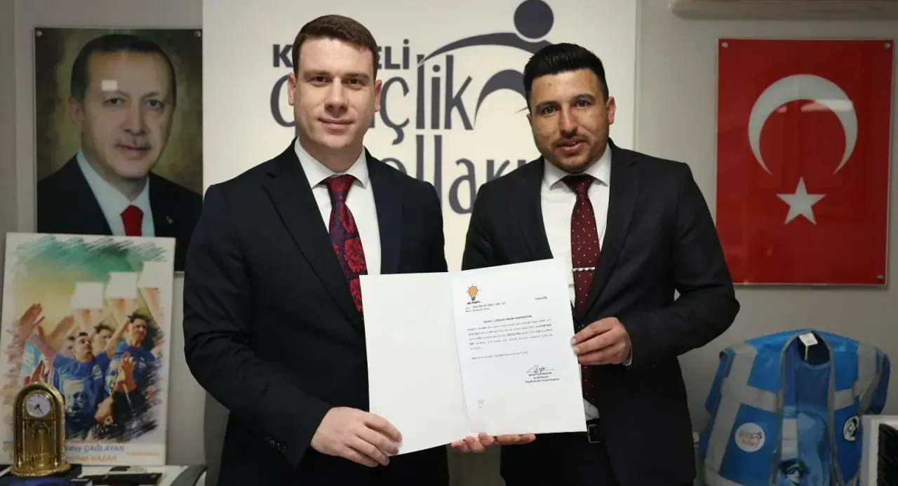 Ak Parti Kandıra Gençlik Kolları’nda sürpriz değişim