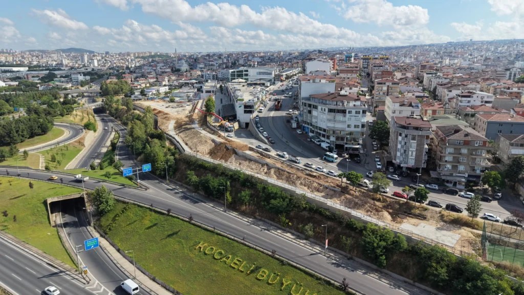 Fatih Sultan Mehmet Parkı yenileniyor