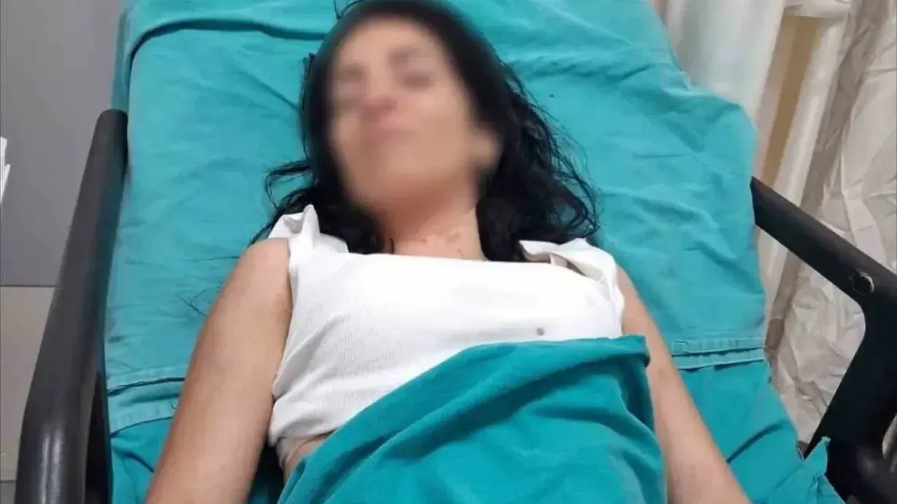 Uzaklaştırma kararına rağmen eşini defalarca bıçakladı!