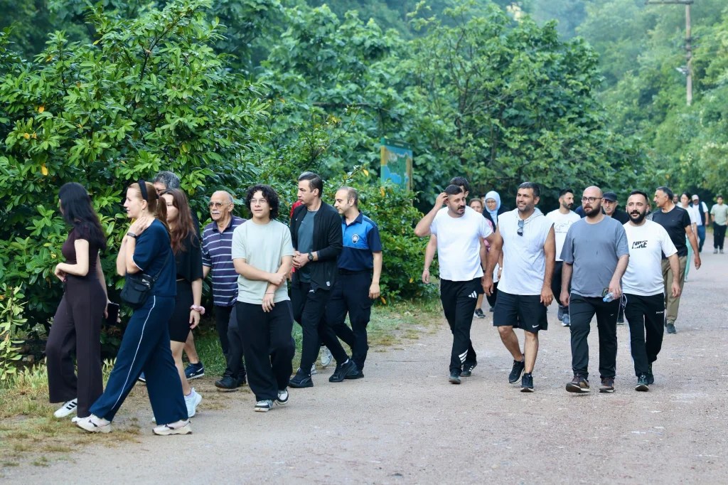 Derince'de sağlıklı yaşam yürüyüşü! - 3. görsel