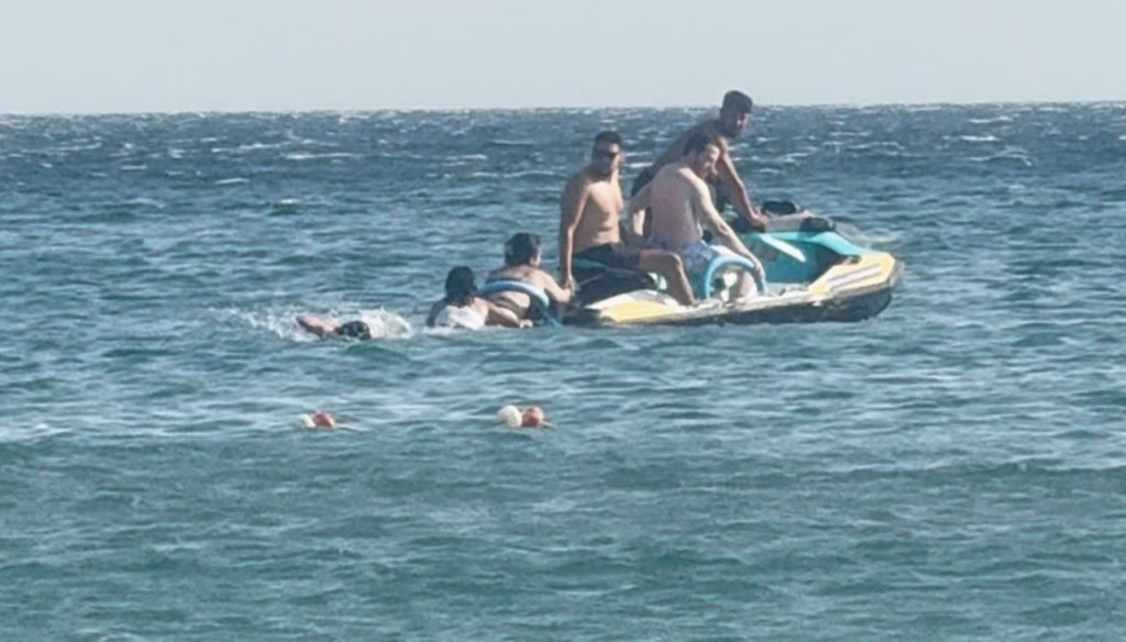 Boğulan kadın jetskiyle kurtarıldı!