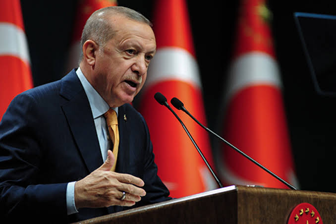 Cumhurbaşkanı Erdoğan’dan gençlik uyarısı