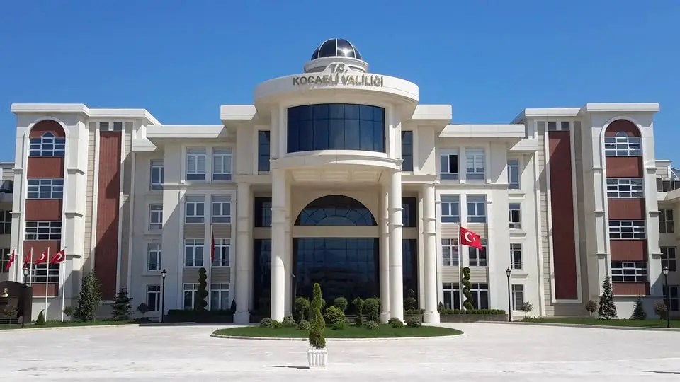 Kocaeli için fırtına alarmı! Valilikten kritik uyarı