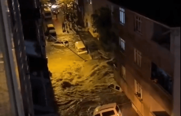 Sel felaketi büyüyor! İstanbul’da okullar tatil, çevre iller alarmda