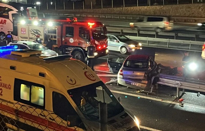 Dilovası’nda Feci Kaza: 1’i Çocuk 3 Yaralı!