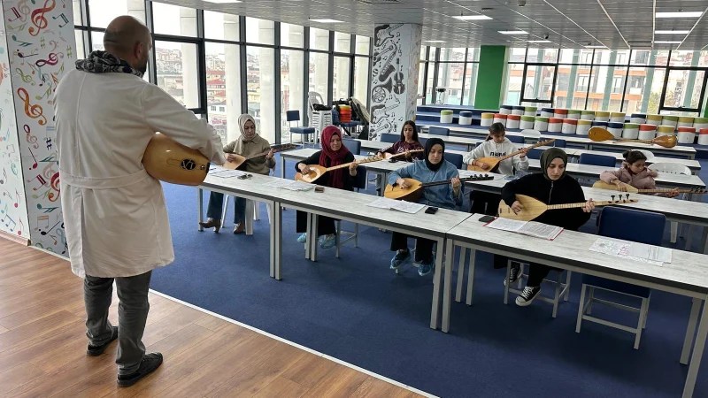 Çayırova’da Bağlama Kurslarına Yoğun İlgi!