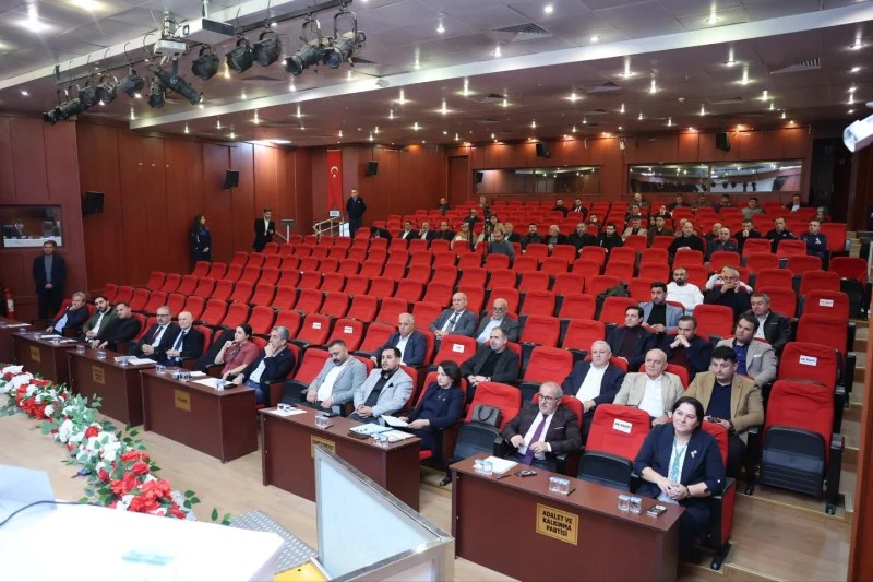 Çayırova’da yılın son meclis toplantısı yapıldı!