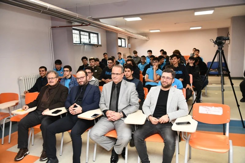 Başkan Özlü’den Gençlere Güven Mesajı!