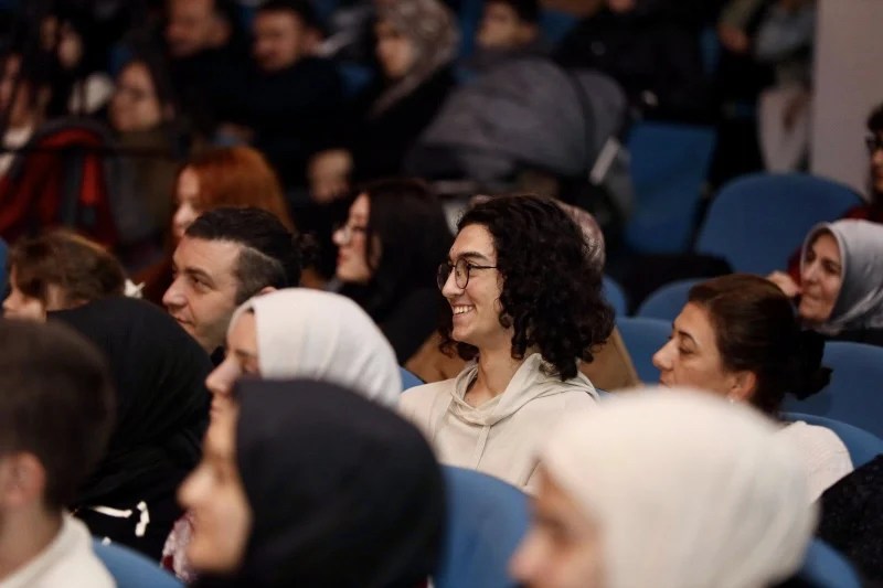 Körfez’de ‘Konakta Bir Düğün’ Sahnelendi!