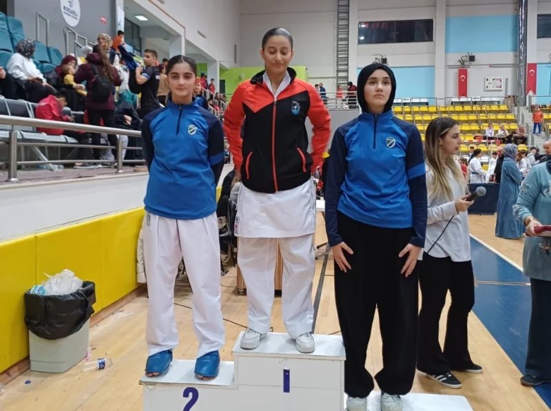 Kartepe Belediyespor, Karate Gelişim Ligi’nde Parladı!