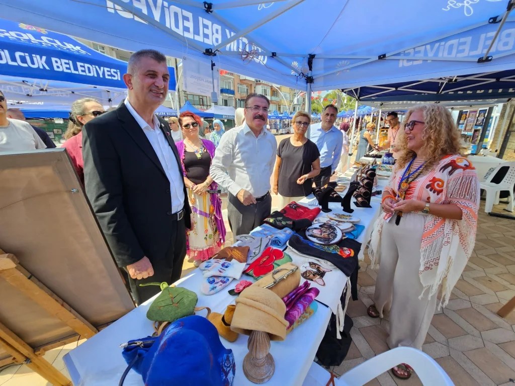 Gölcük’te El Sanatları Festivali Başladı