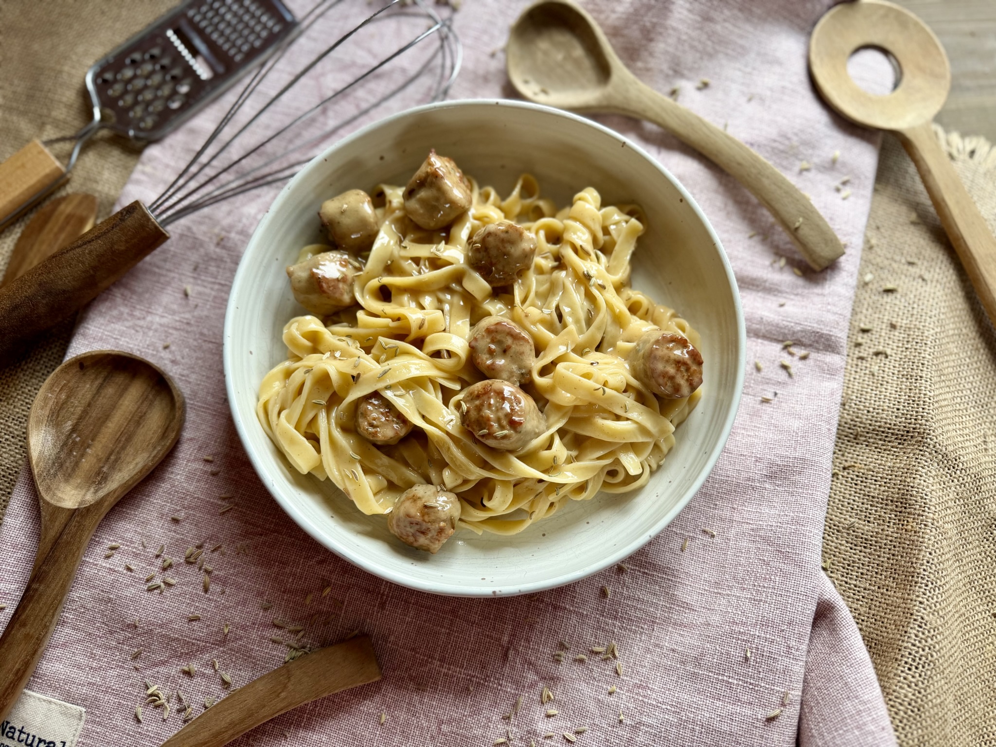 Linguine met venkelworst en besciamella