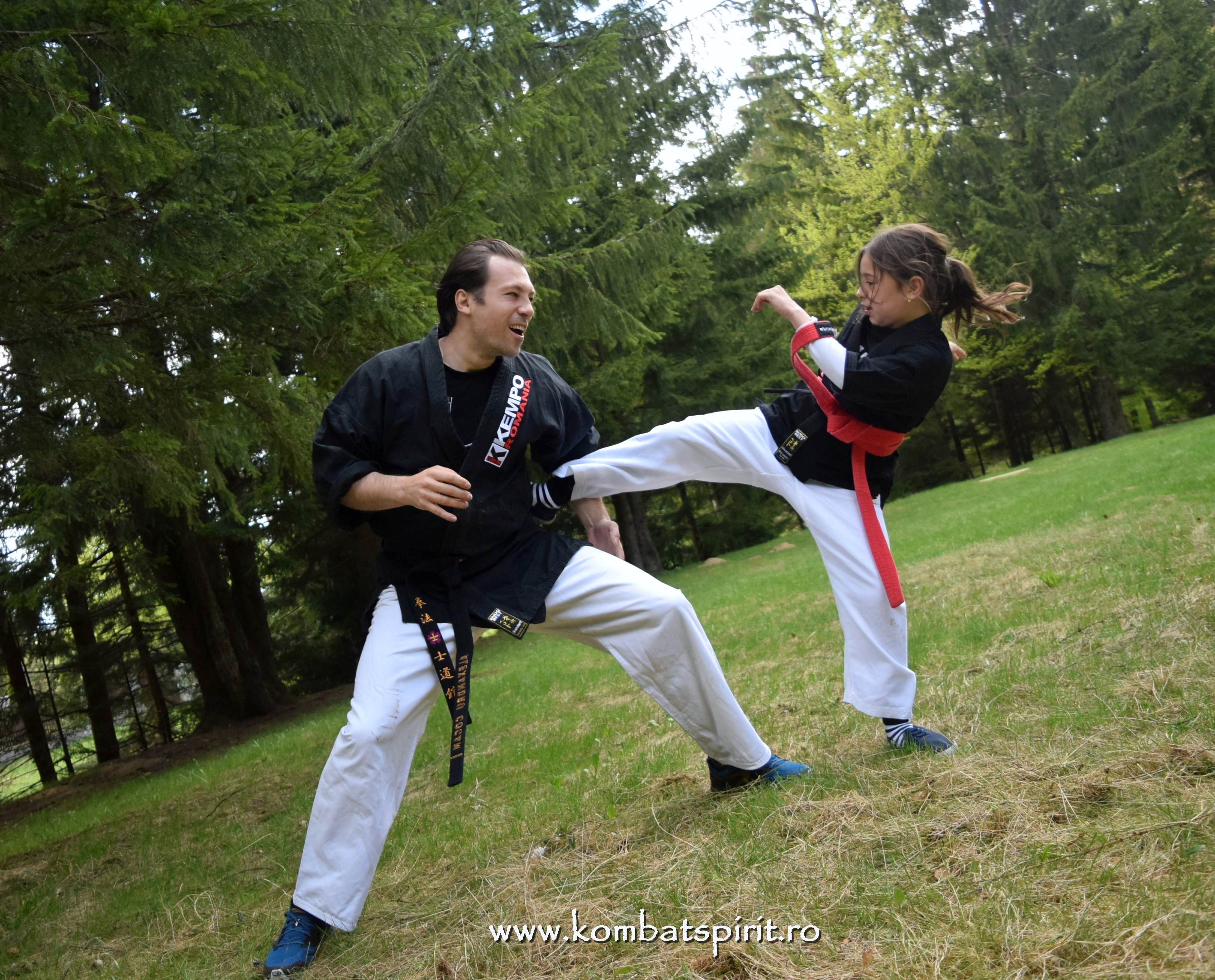 (c) Cristina Maria Cocan