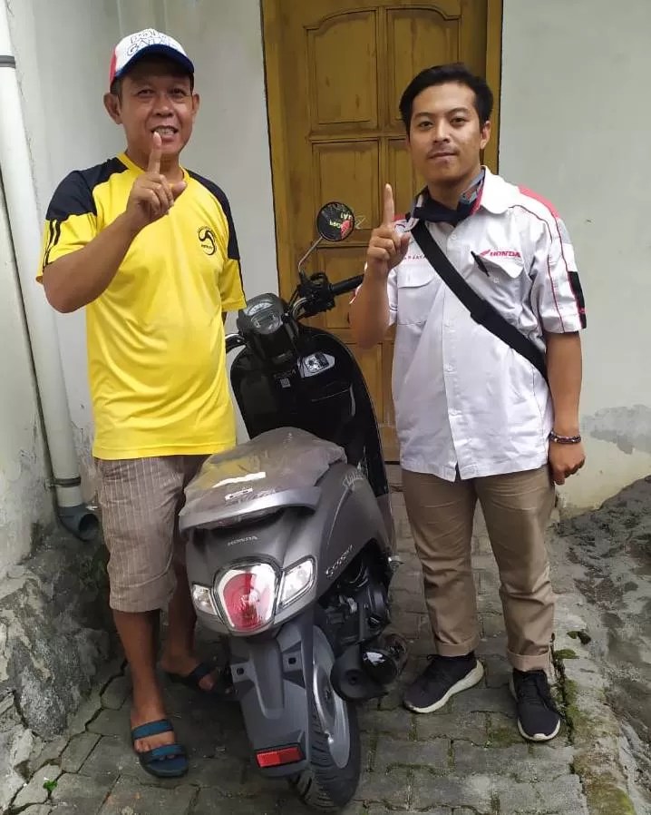 Semoga media ini dapat mempertemukan penjual dan pembeli motor bekas di seputaran. Daftar Harga Dan Promo Dealer Motor Honda Magelang 2021
