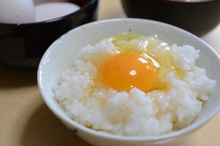 卵かけご飯の卵は賞味期限が近くても食べれる その理由も紹介 これちょっと気になる