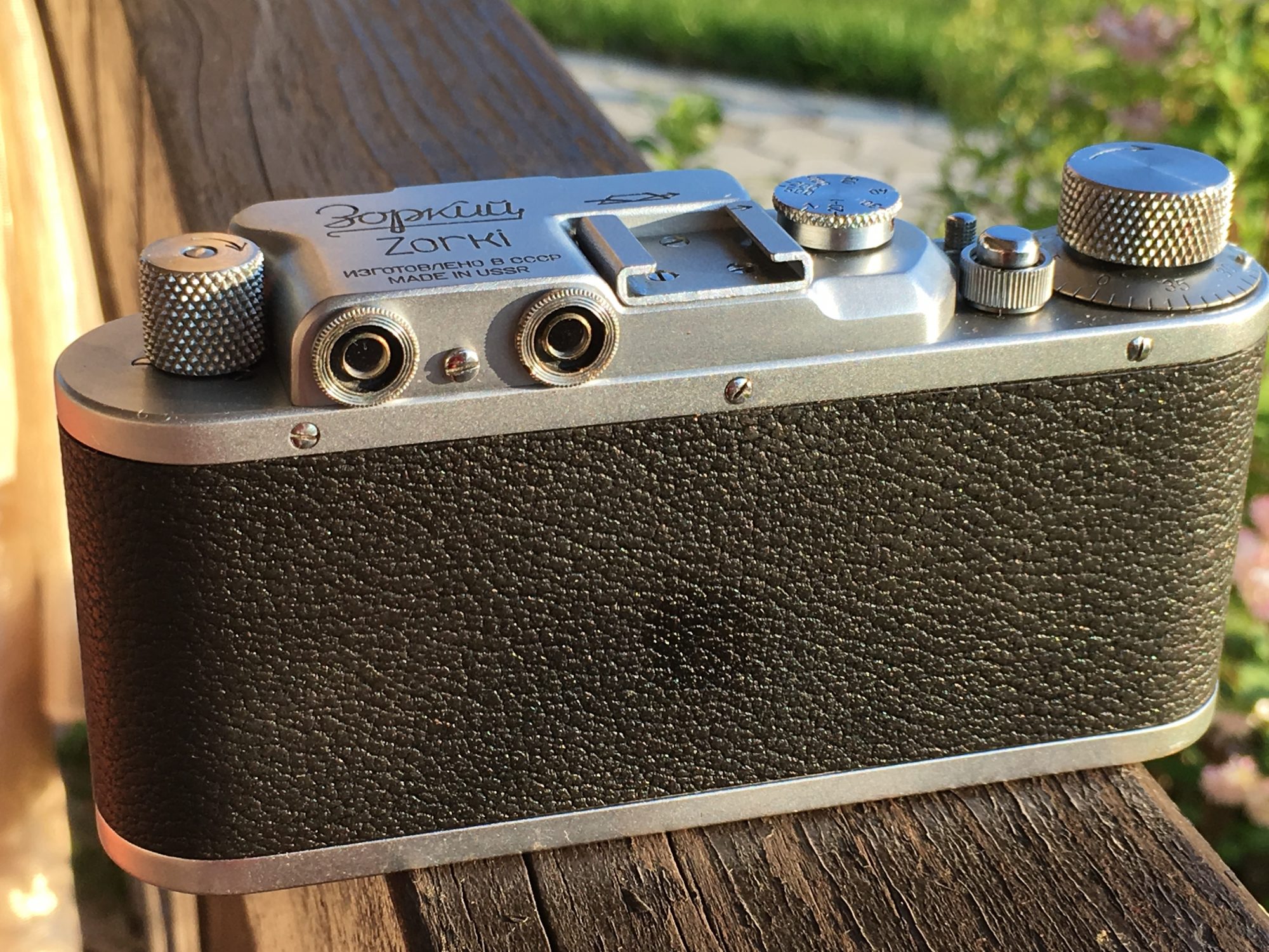 The flea market Zorki with a special secret – Kosmo Foto