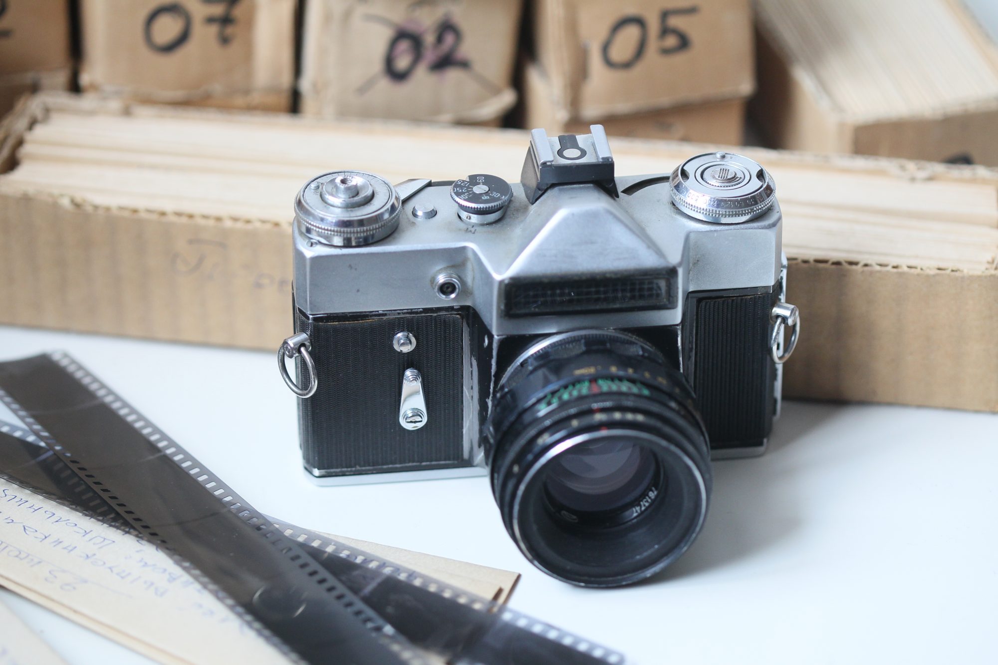 Life as a 1990s Russian newspaper photographer, shooting on a