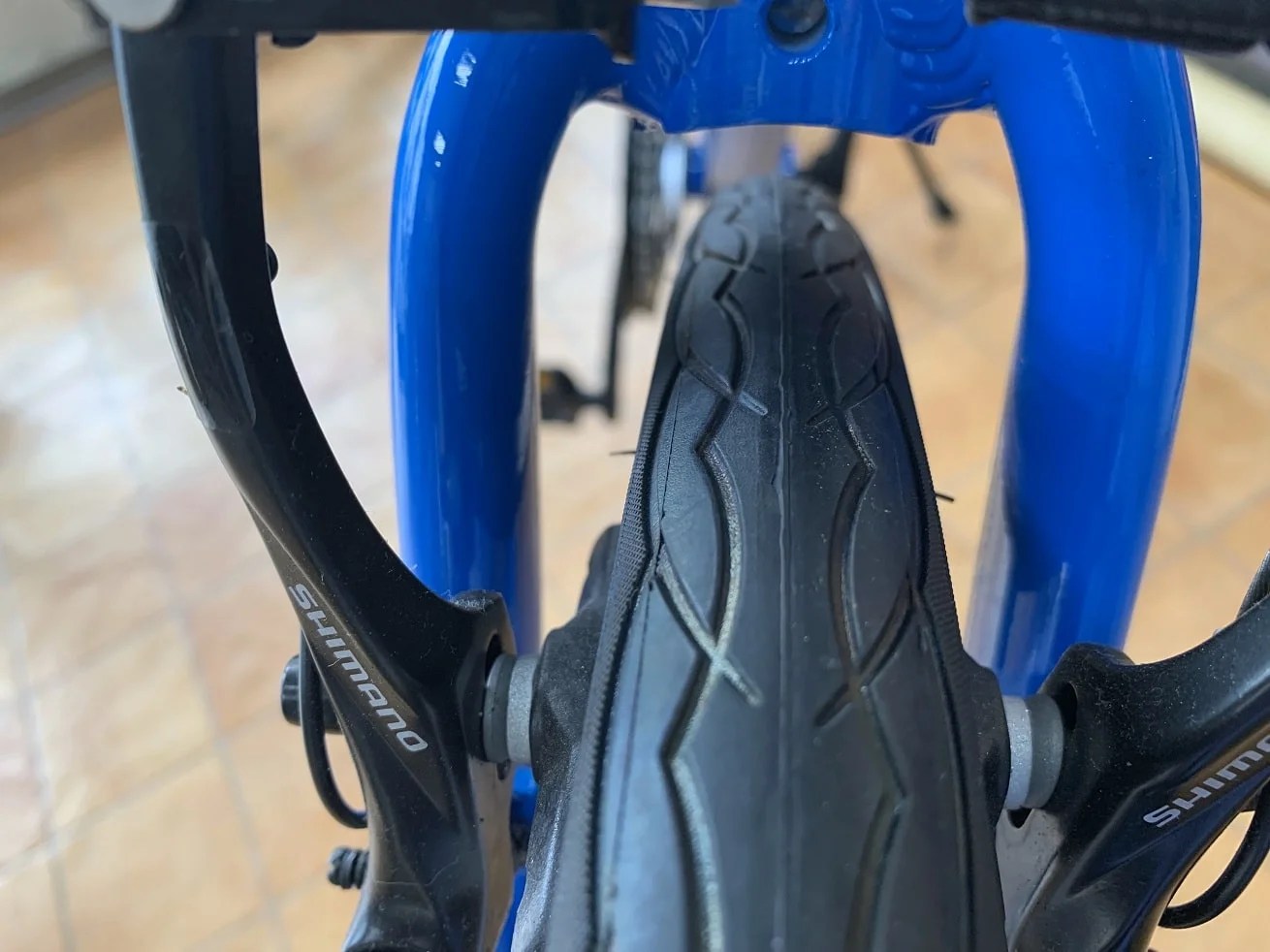 クロスバイクにフェンダー取付前に必ず確認しておきたい所とフェンダー