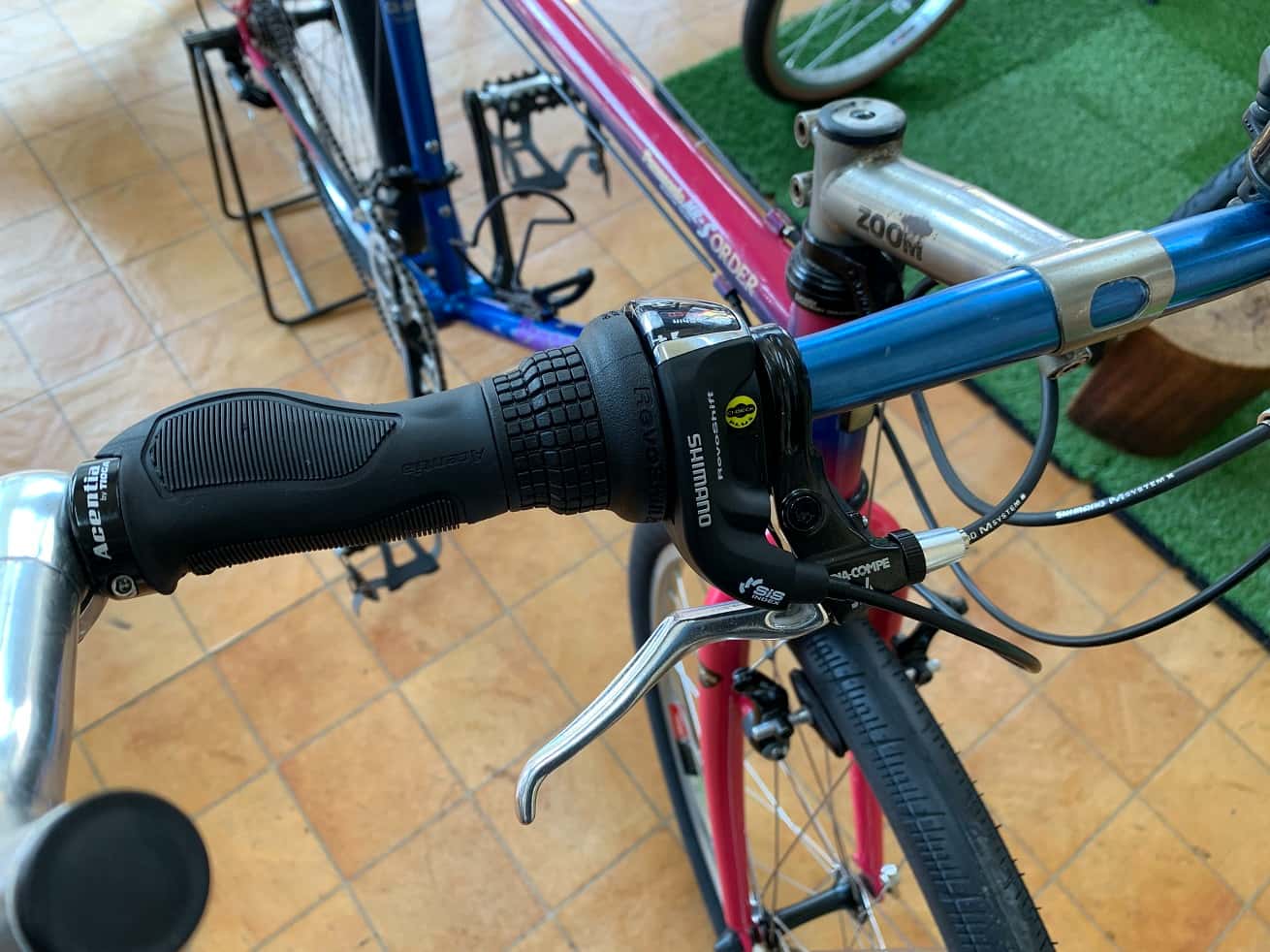 自転車クリーニングで約30年前のマウンテンバイクがピッカピカに