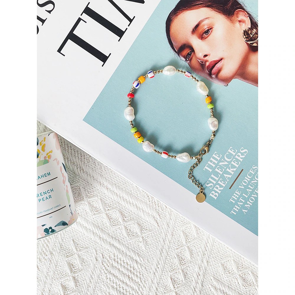 Women’s Boho Pearls Bracelet