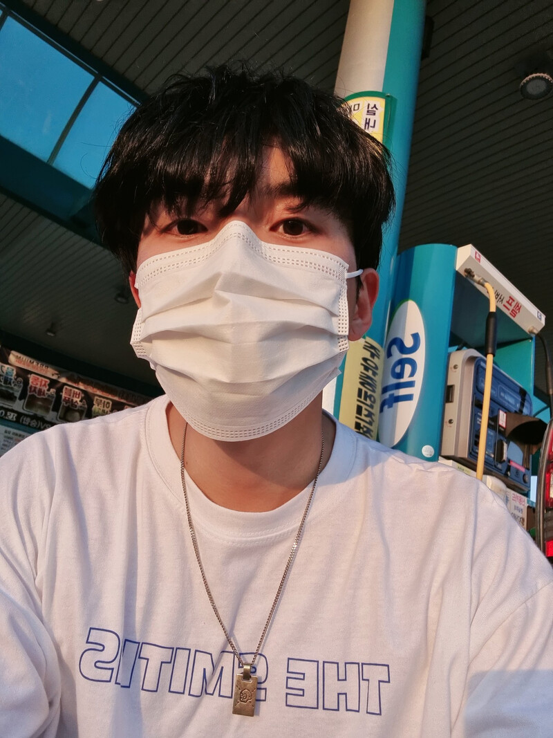 220309 Ryeowook Off Work Kpopping - Premium City Picture Gallery - Desktop