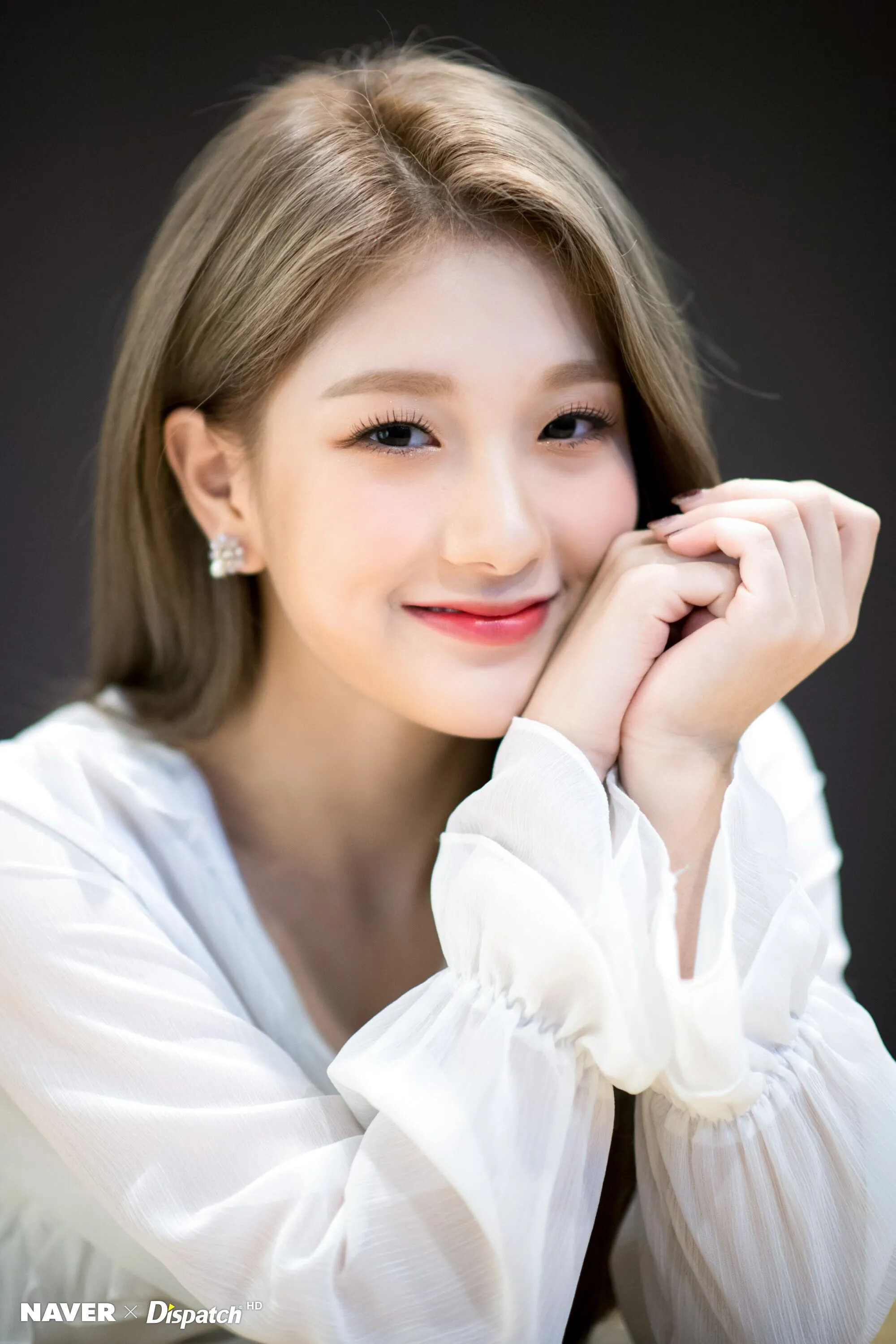 Idol school, debut with fromis_9. Fromis 9 Lee Seoyeon Pepero Day Event By Naver X Dispatch Kpopping