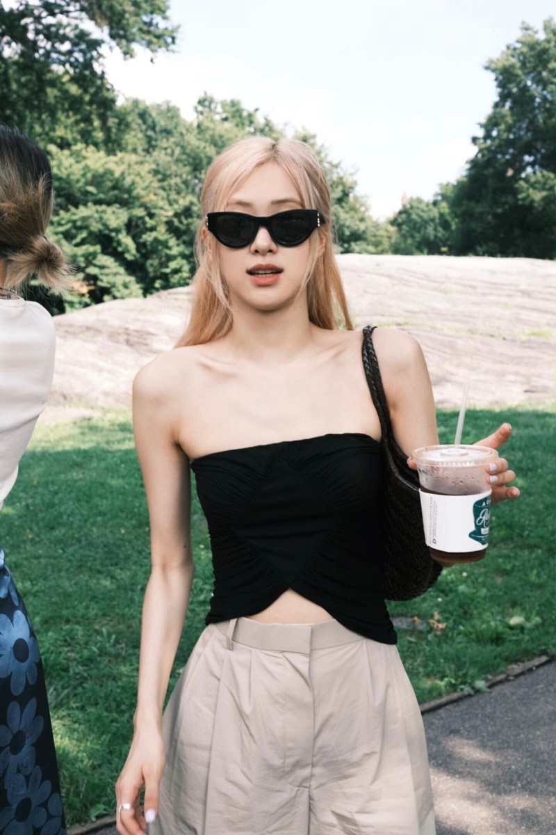 Rose 4 Issue - Premium Landscape Image Gallery - HD