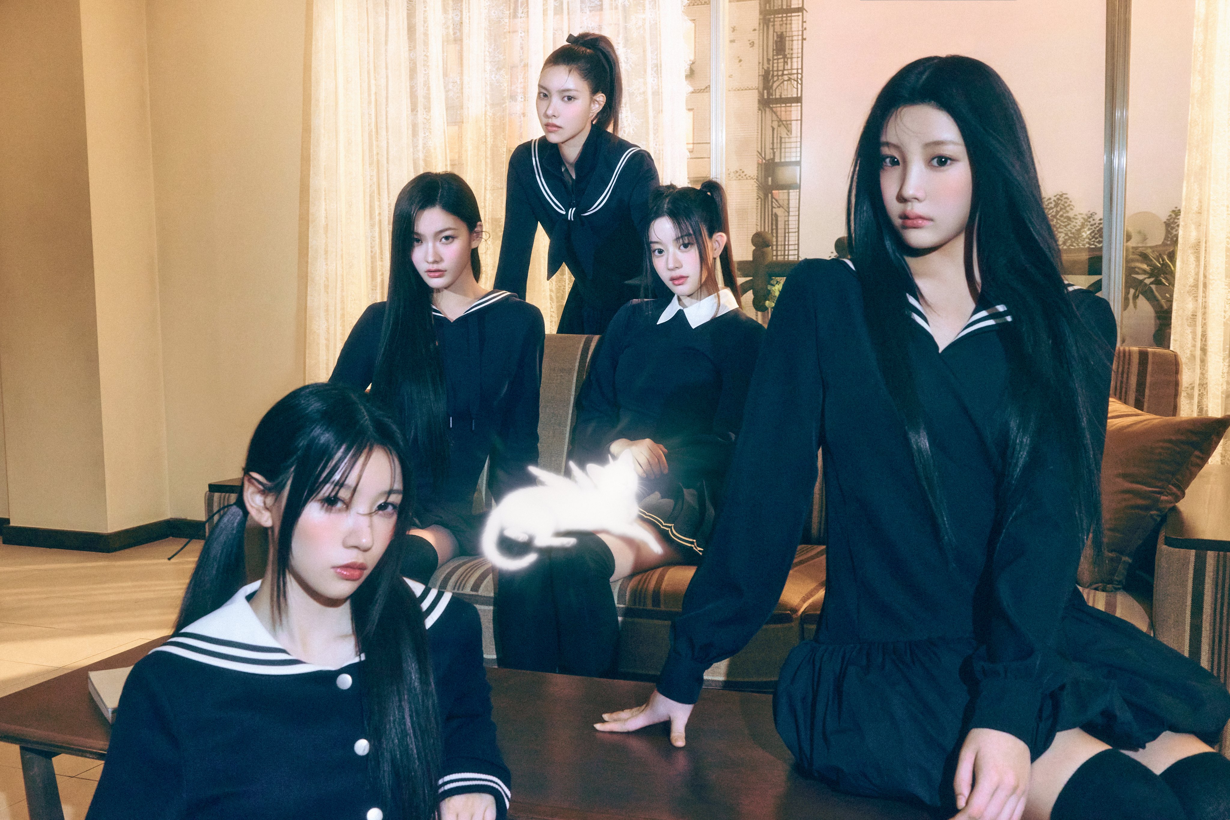 [Album Review] bomb (3rd Mini Album) – ILLIT
