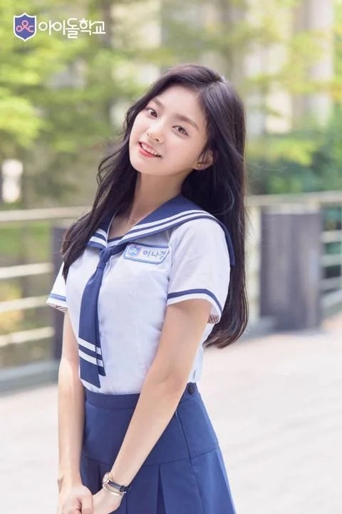 Lee yoojung (이유정) · birthdate: Idol School Updated